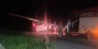 Motorista sai da pista e bate em poste na MG-129, em Itabira