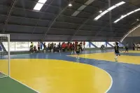João Monlevade recebe núcleo gratuito de futsal do Projeto Ajudôu com 100 vagas para crianças e adolescentes