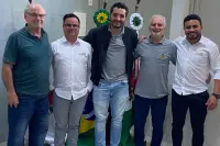 Prefeito Dr. Laércio recebe representantes da Câmara de Nova Era para diálogo sobre Cismepi e integração regional