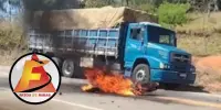 Acidente deixa casal ferido após motocicleta ser atingida por carro na MG-434; Veja Vídeo