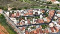 Mais quatro ruas no bairro Satélite recebem asfalto
