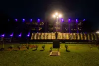 Iluminação da Prefeitura reforça mobilização de Itabira pelo Outubro Rosa